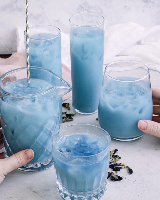 A blue iced drink inspired by Squirtle